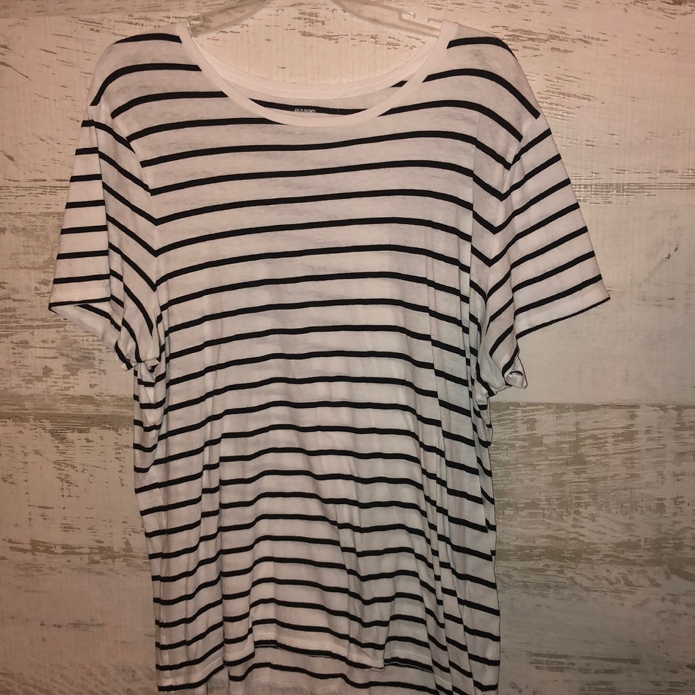 Black & White Tee